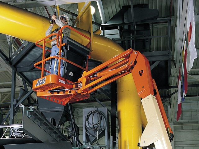 Электрический коленчатый подъемник JLG E300 AJP